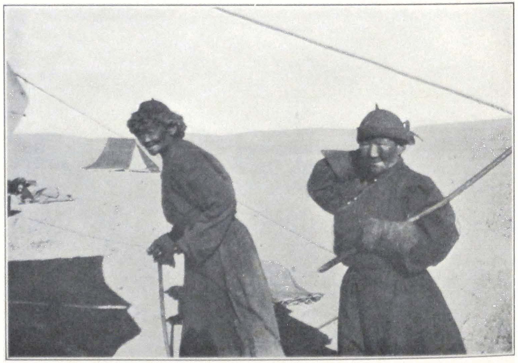 081-mongol-nuns.png